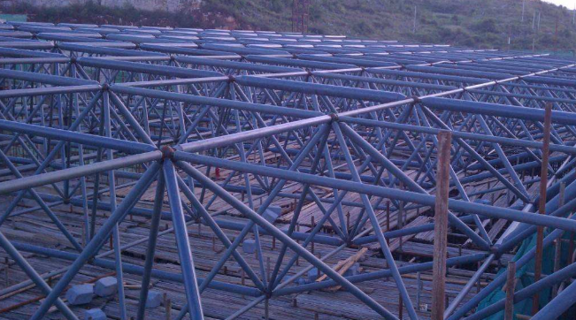 南开概述网架加工中对钢材的质量的过细恳求